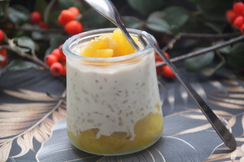 Riz, lait, vanille, mangue, poire