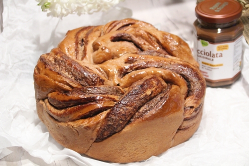 Brioche, babka, cacao, pâte à tartiner Nocciolata 