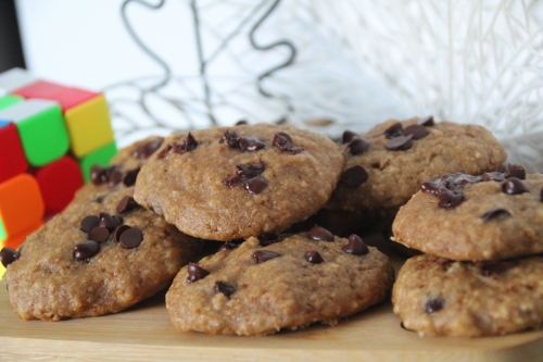 Cookie, compote de pommes, poudre de noisettes, pépites de chocolat 
